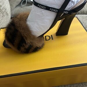 Fendi Women's Black and Brown Heels